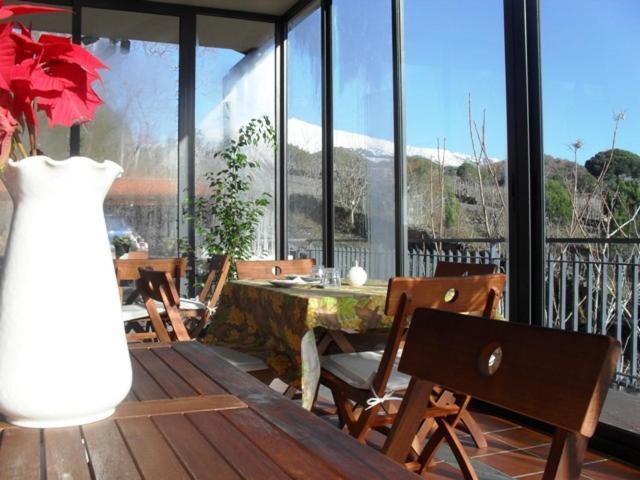 Etna Hut Bed & Breakfast Nicolosi Exterior photo